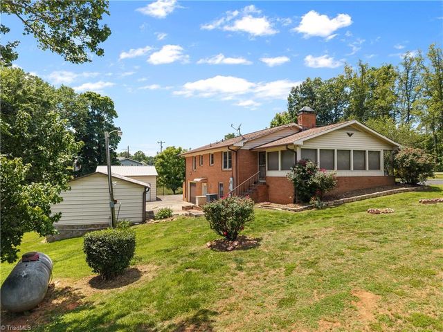 3211 NC Highway 8 S, Walnut Cove, NC 27052