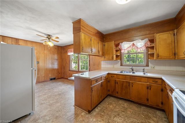 3211 NC Highway 8 S, Walnut Cove, NC 27052