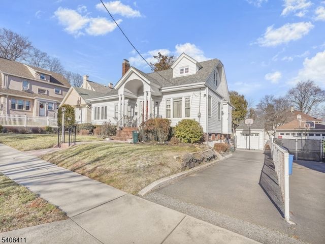 110 Gourley Ave, Clifton City, NJ 07013