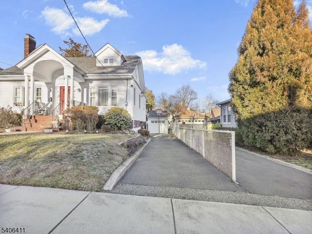 110 Gourley Ave, Clifton City, NJ 07013