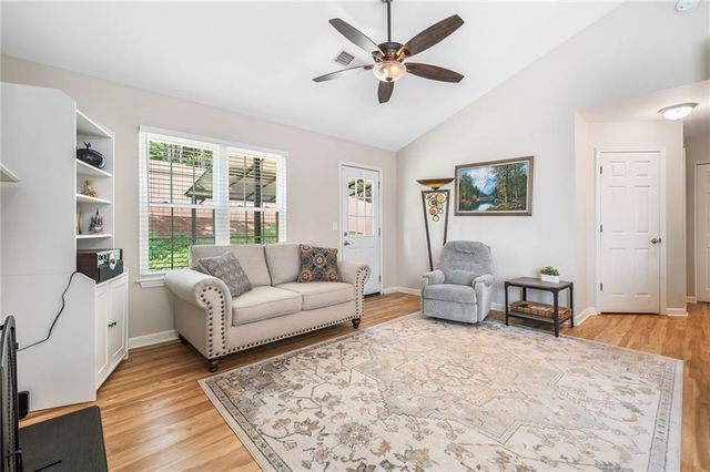 2199 Serenity NW Drive, Acworth, GA 30101