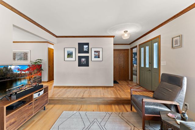 8047 Somerset Road, Woodbury, MN 55125