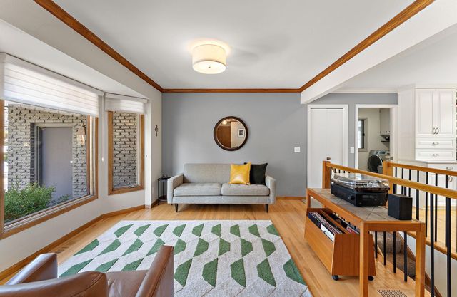 8047 Somerset Road, Woodbury, MN 55125