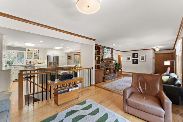 8047 Somerset Road, Woodbury, MN 55125