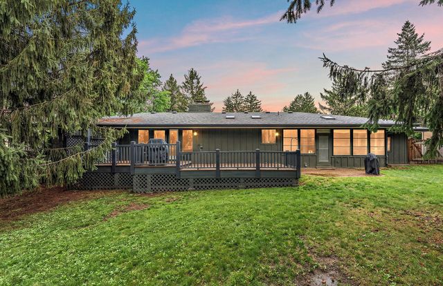 8047 Somerset Road, Woodbury, MN 55125