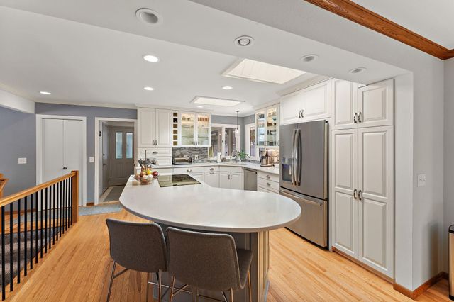 8047 Somerset Road, Woodbury, MN 55125