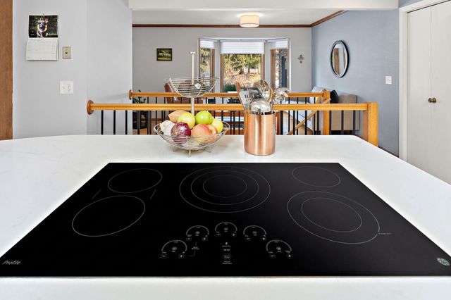 8047 Somerset Road, Woodbury, MN 55125