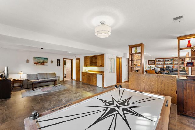 8047 Somerset Road, Woodbury, MN 55125