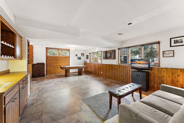 8047 Somerset Road, Woodbury, MN 55125