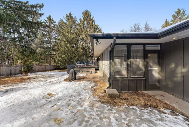 8047 Somerset Road, Woodbury, MN 55125