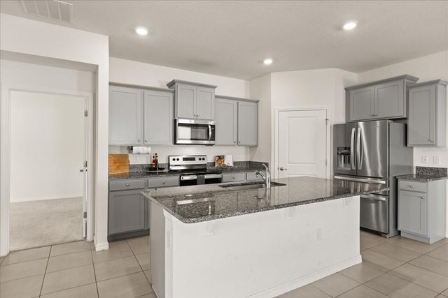 8104 PENROSE PLACE, Wildwood, FL 34785