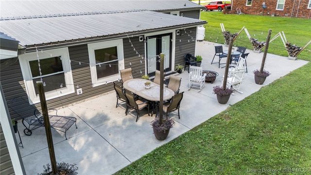 5044 N US 421, Madison, IN 47250