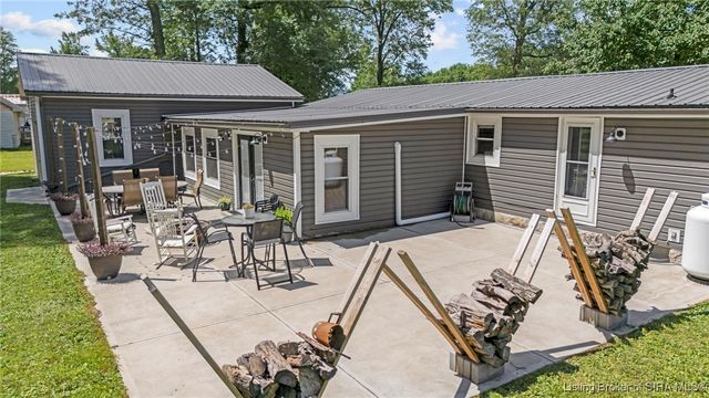 5044 N US 421, Madison, IN 47250