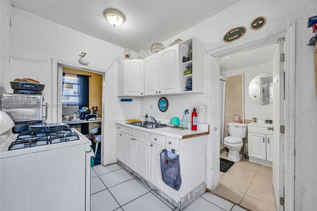 3420 Charles Avenue, Miami, FL 33133