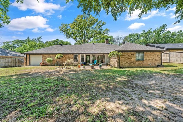 6214 Huntington Drive, Tyler, TX 75703