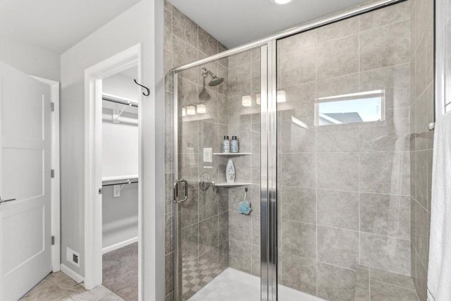 9725 Tawny Acorn Drive, Verona, WI 53593