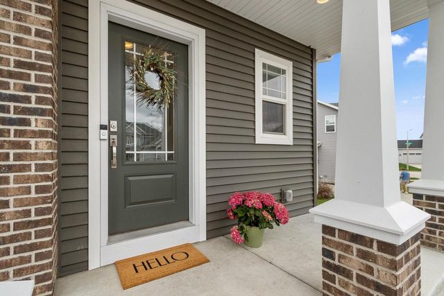9725 Tawny Acorn Drive, Verona, WI 53593