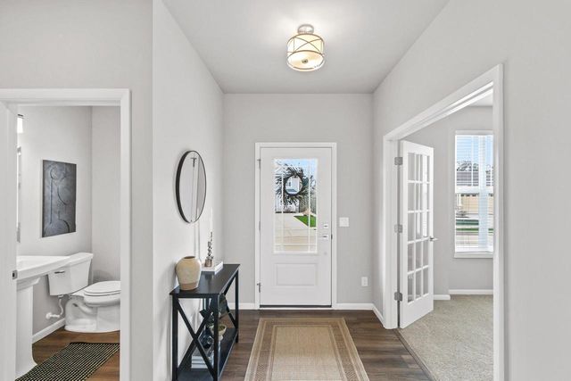 9725 Tawny Acorn Drive, Verona, WI 53593