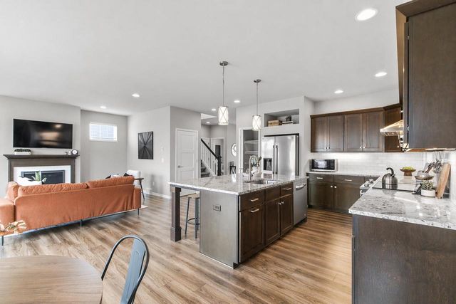 9725 Tawny Acorn Drive, Verona, WI 53593