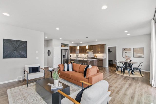 9725 Tawny Acorn Drive, Verona, WI 53593