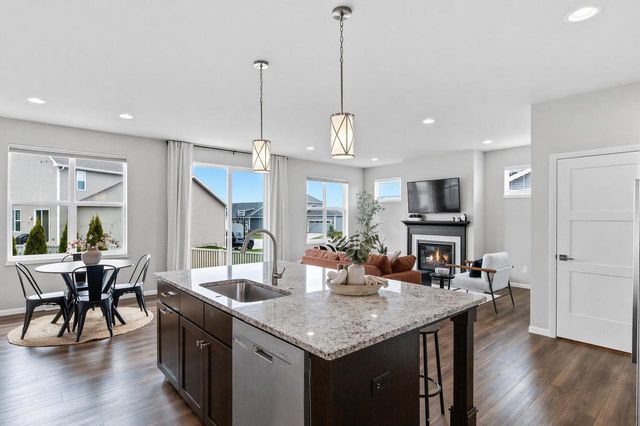 9725 Tawny Acorn Drive, Verona, WI 53593