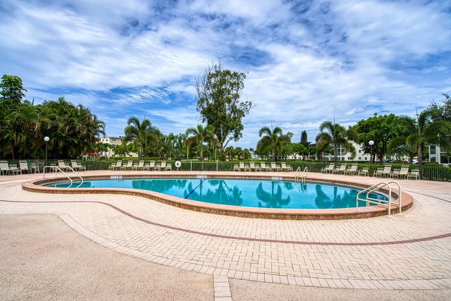 438 Mansfield K 438, Boca Raton, FL 33434