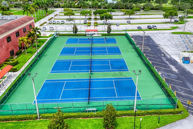 438 Mansfield K 438, Boca Raton, FL 33434