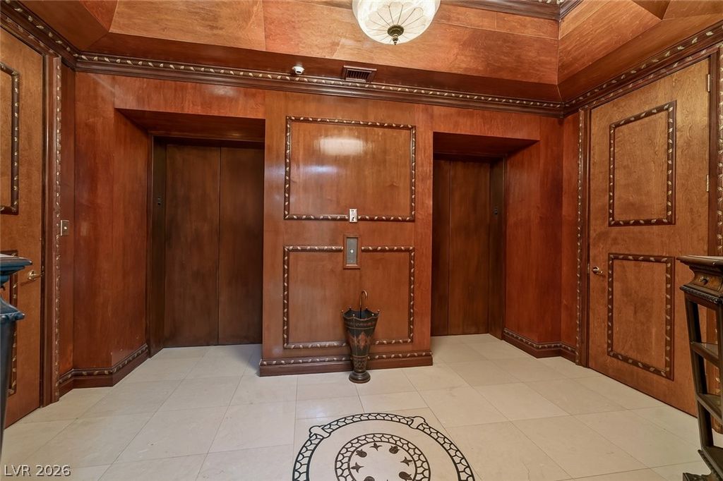 2877 Paradise Road 3302, Las Vegas, NV 89109 — photo 2