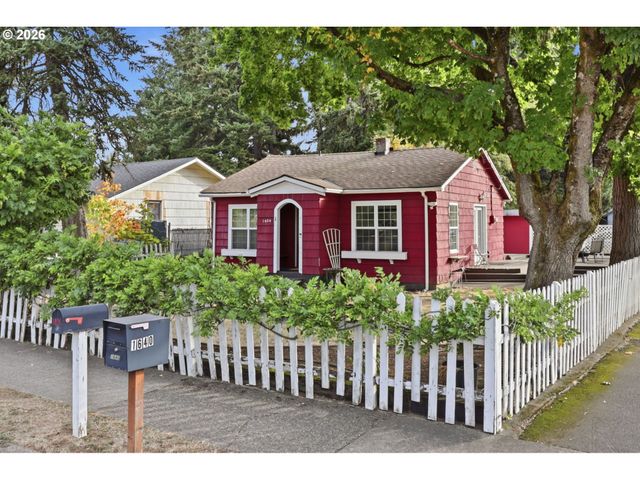 1636 Se 148TH Ave, Portland, OR 97233