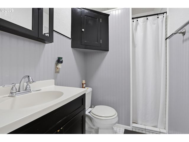 1636 Se 148TH Ave, Portland, OR 97233