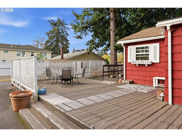 1636 Se 148TH Ave, Portland, OR 97233