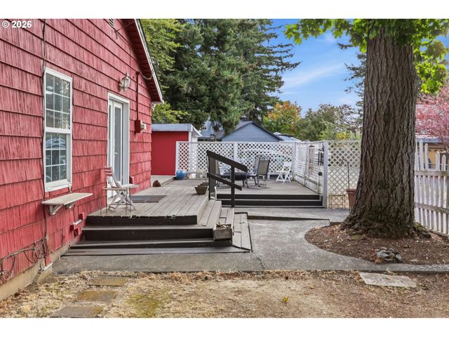 1636 Se 148TH Ave, Portland, OR 97233