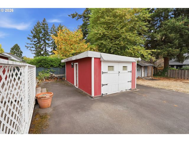 1636 Se 148TH Ave, Portland, OR 97233