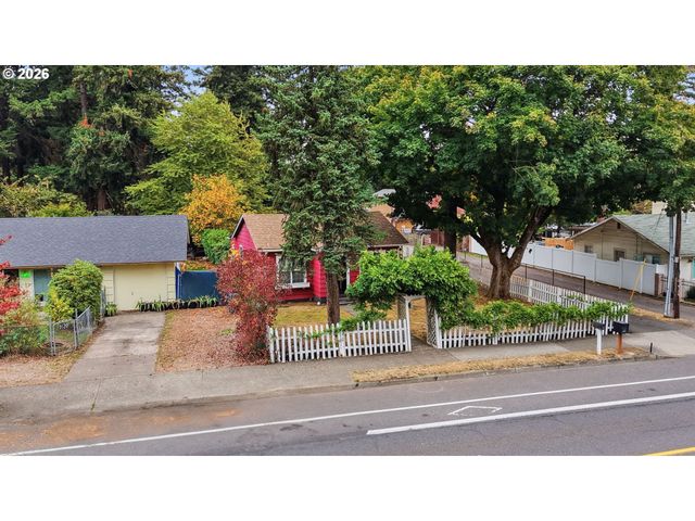 1636 Se 148TH Ave, Portland, OR 97233