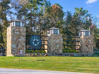 195 Bunkhouse Road, New Waverly, TX 77358
