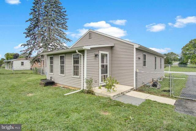 943 CAVALRY ST, Carlisle, PA 17013