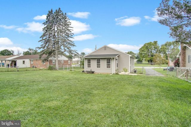 943 CAVALRY ST, Carlisle, PA 17013