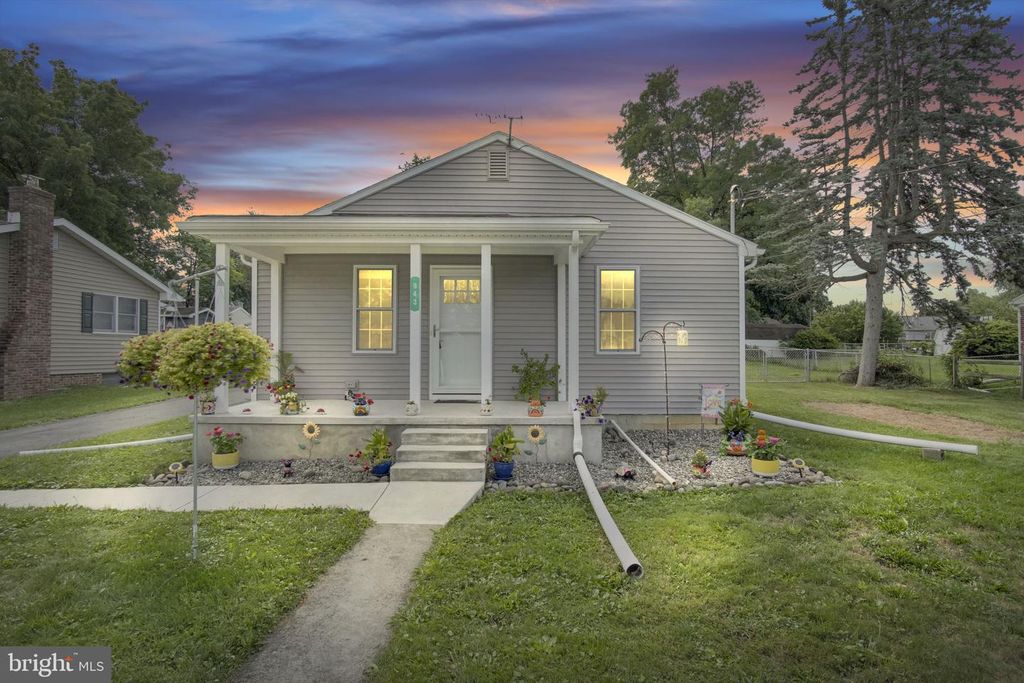 943 CAVALRY ST, Carlisle, PA 17013