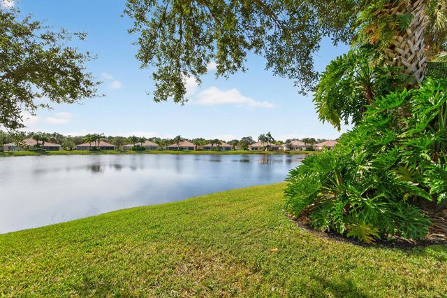 9177 SE Retreat Drive, Hobe Sound, FL 33455