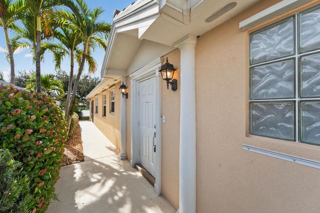 9177 SE Retreat Drive, Hobe Sound, FL 33455