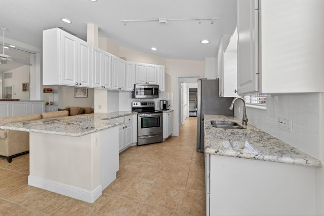 9177 SE Retreat Drive, Hobe Sound, FL 33455