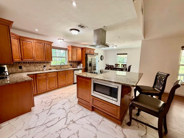 1407 S Trotter, Dermott, AR 71638