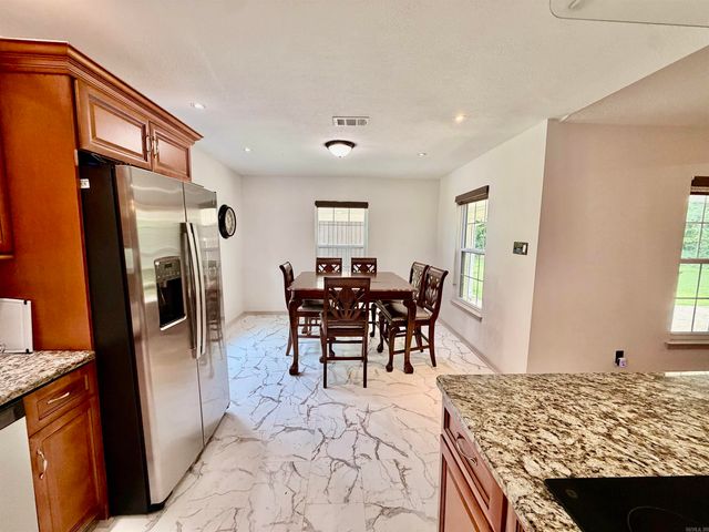 1407 S Trotter, Dermott, AR 71638