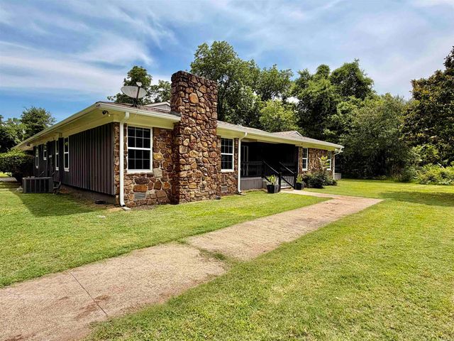 1407 S Trotter, Dermott, AR 71638