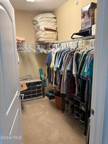 806 Heather Lane, Guilderland, NY 12009