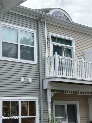 806 Heather Lane, Guilderland, NY 12009