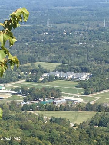 806 Heather Lane, Guilderland, NY 12009