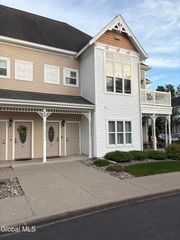 806 Heather Lane, Guilderland, NY 12009