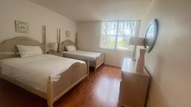 19999 E Country Club Dr 1303, Aventura, FL 33180