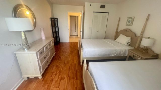 19999 E Country Club Dr 1303, Aventura, FL 33180